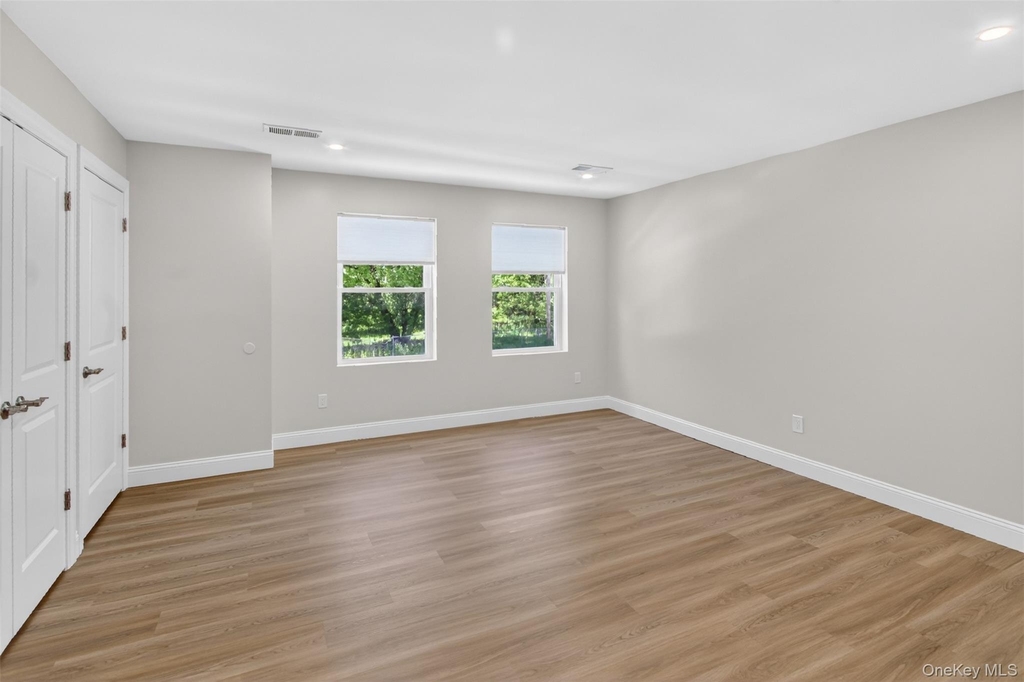 64 Manor Place - Photo 22