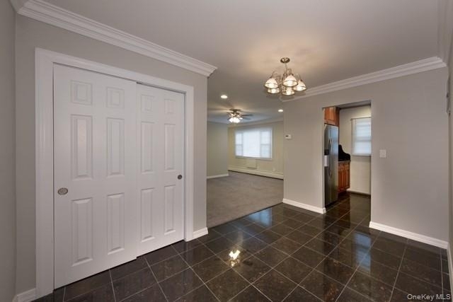 303 Robinson Avenue - Photo 2