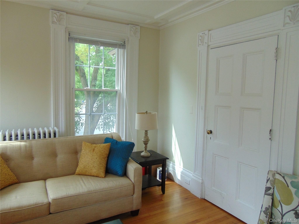 205 Union Street - Photo 2