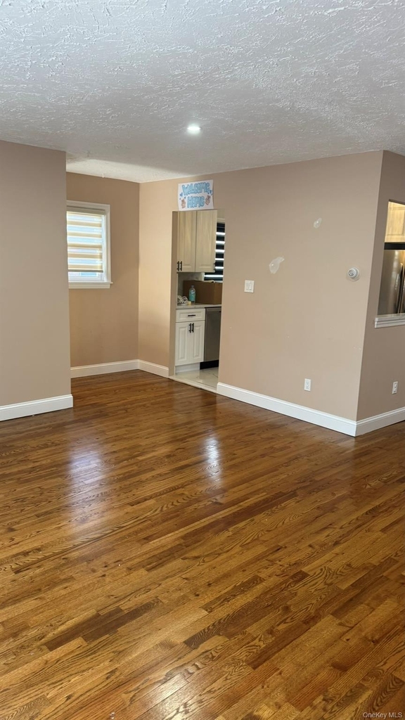 144-37 26th Avenue - Photo 3