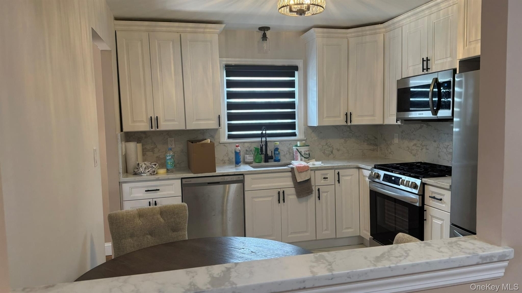 144-37 26th Avenue - Photo 4