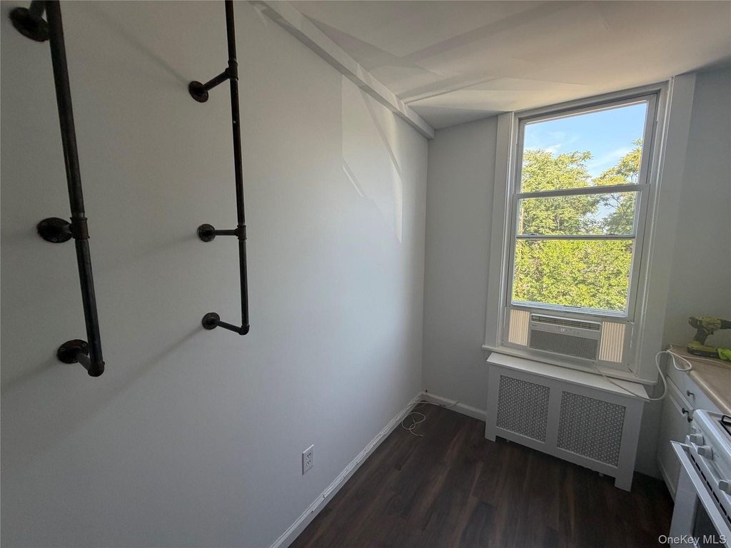 37 East Main Street - Photo 3
