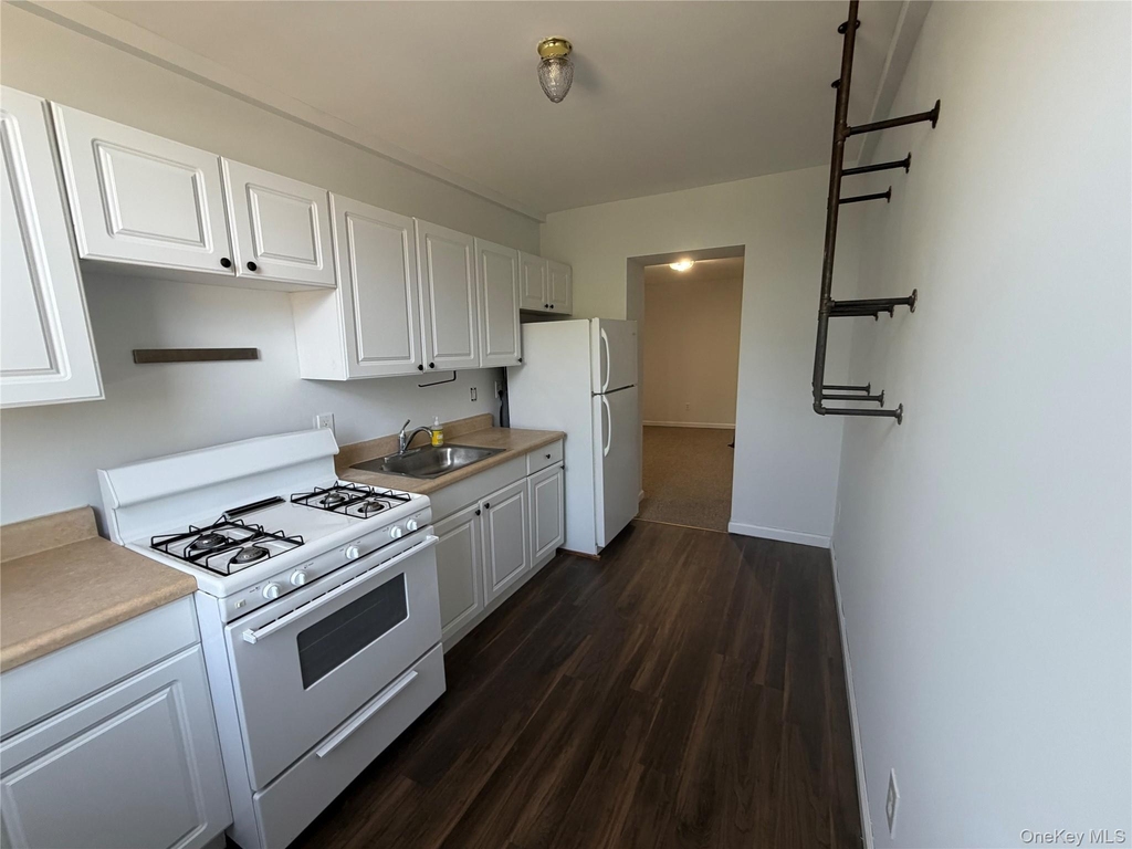 37 East Main Street - Photo 1