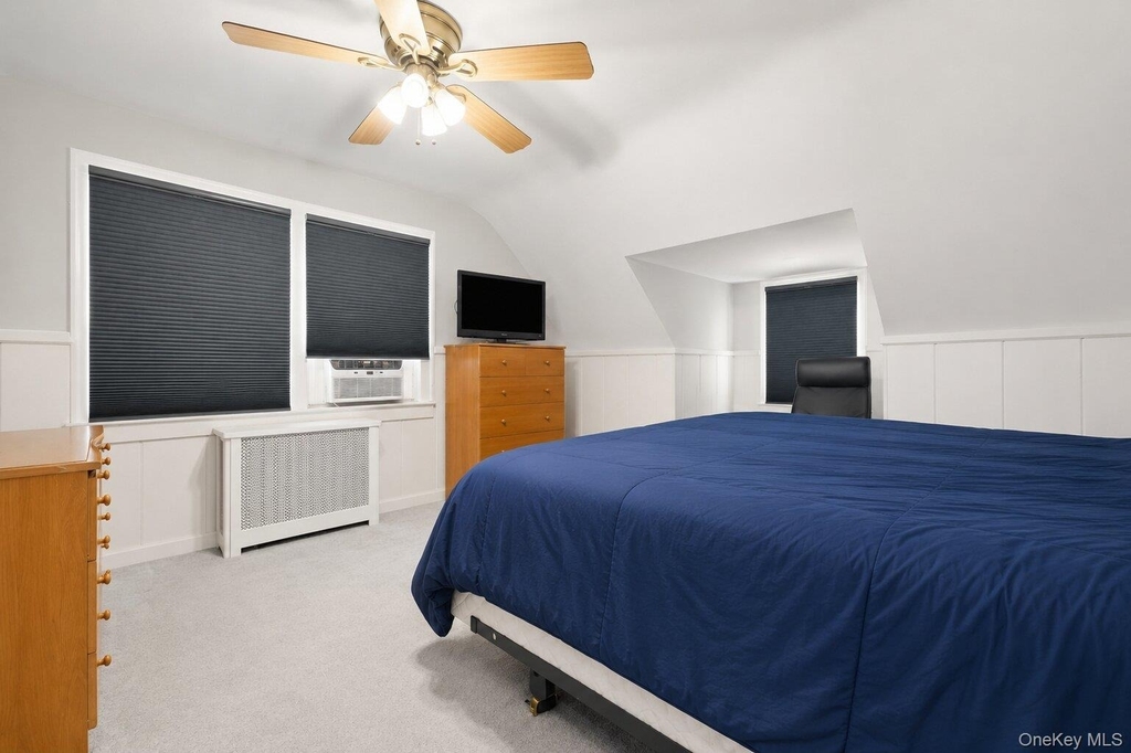 442 Langley Avenue - Photo 5