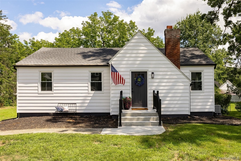 34 Lakeview Avenue - Photo 0