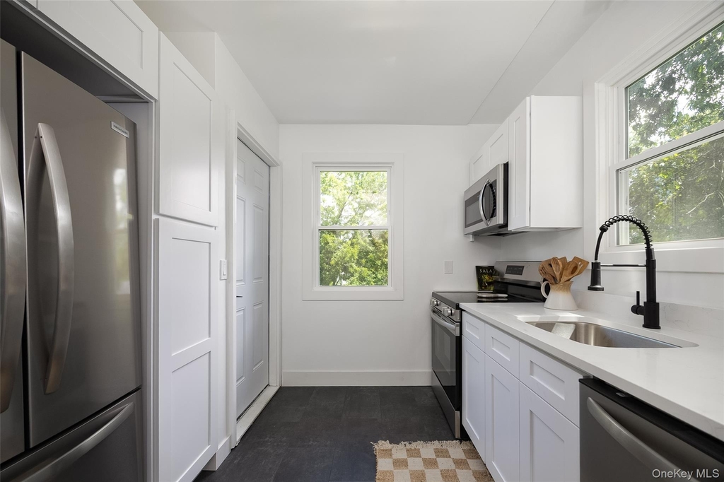 34 Lakeview Avenue - Photo 12