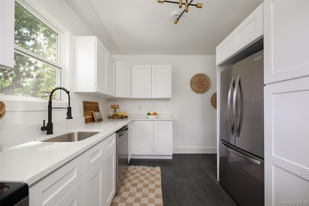 34 Lakeview Avenue - Photo 11