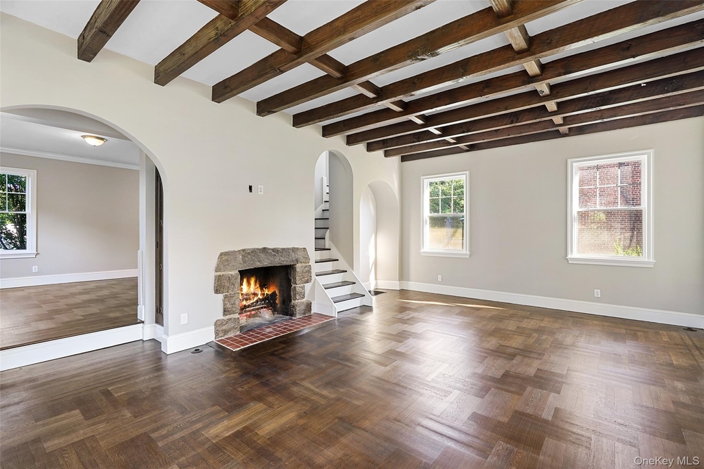 288 Crestwood Avenue - Photo 5