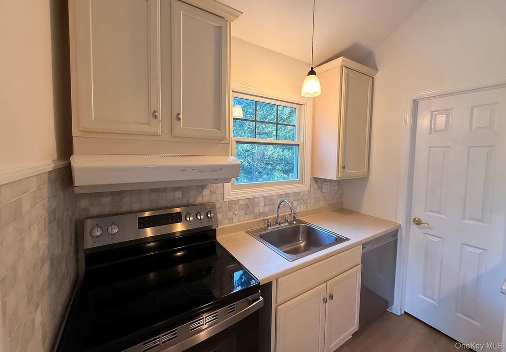 22 William Penn Drive - Photo 12