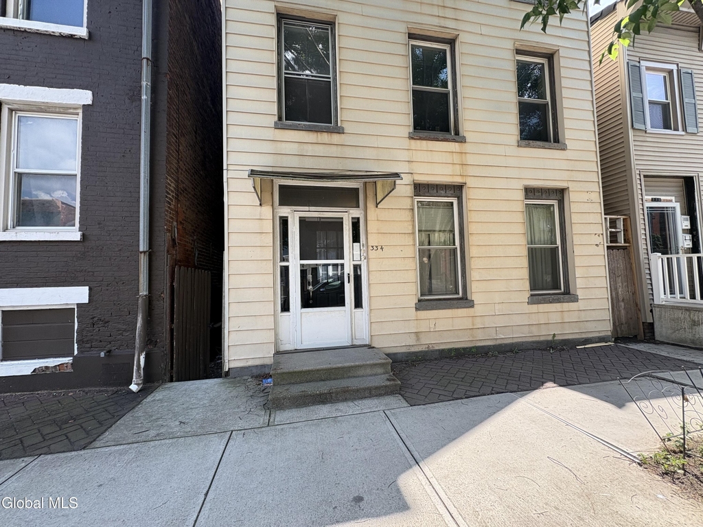 334 4th Street - Photo 0