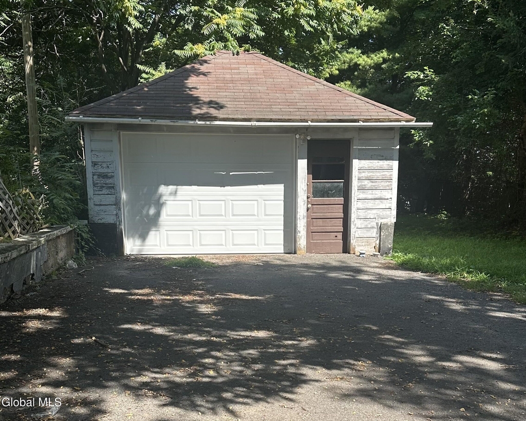 1617 Campbell Avenue - Photo 11