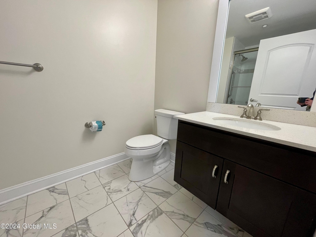 233 Lake Avenue - Photo 14