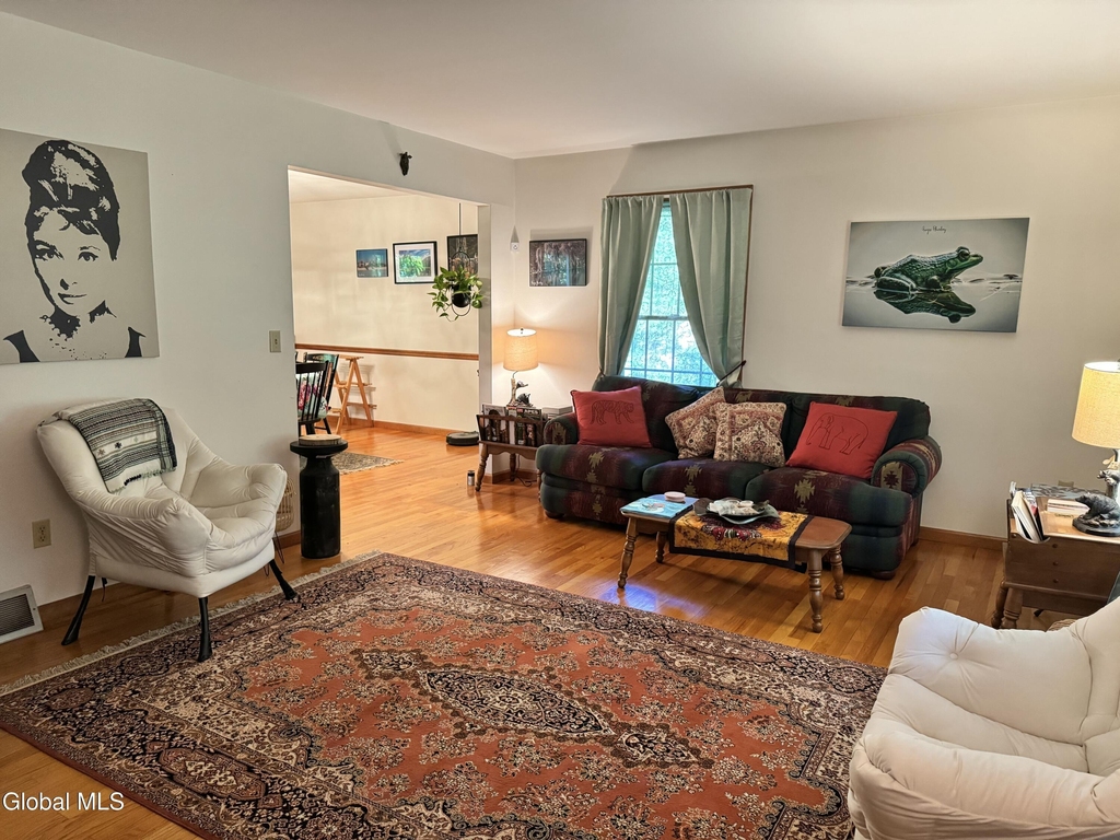1 Marlboro Drive - Photo 3