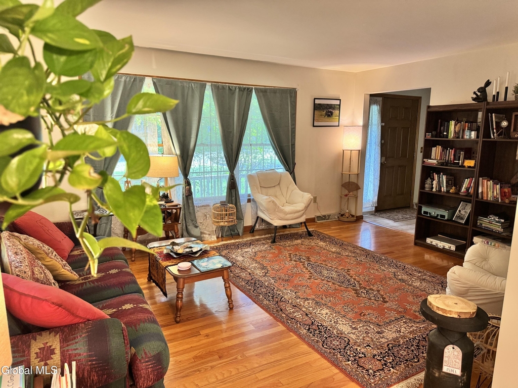 1 Marlboro Drive - Photo 5
