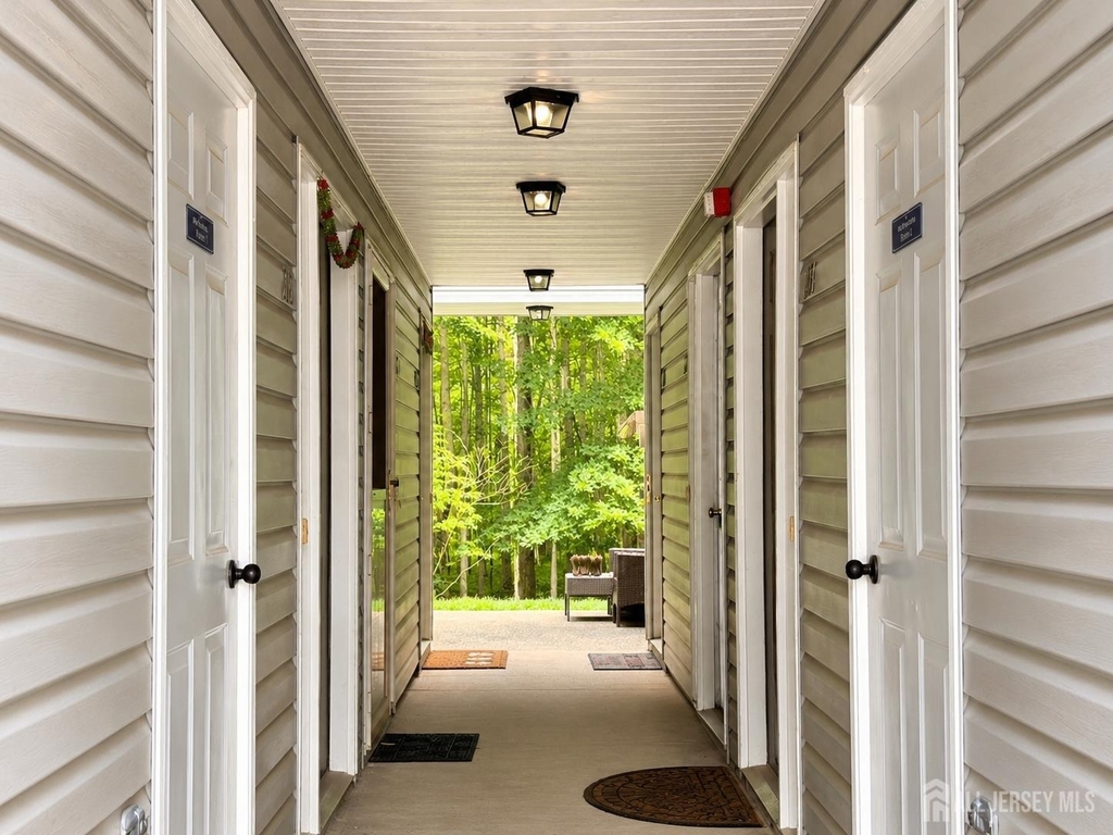 207 Prestwick Way - Photo 1