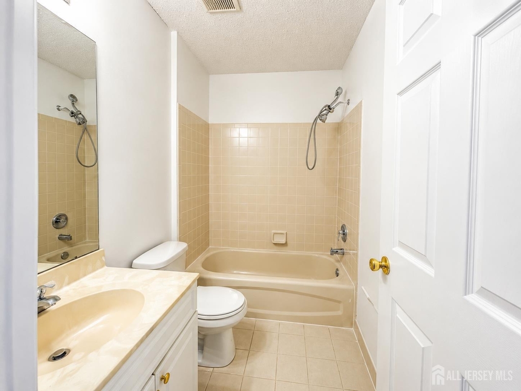 207 Prestwick Way - Photo 14