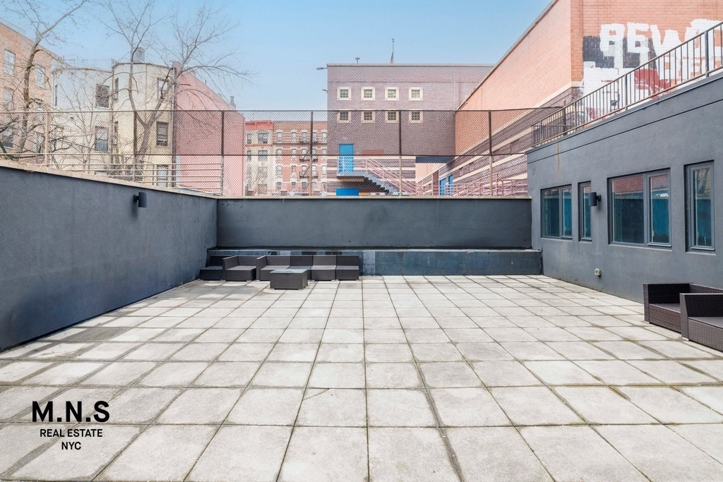 531 W 159th Street - Photo 7