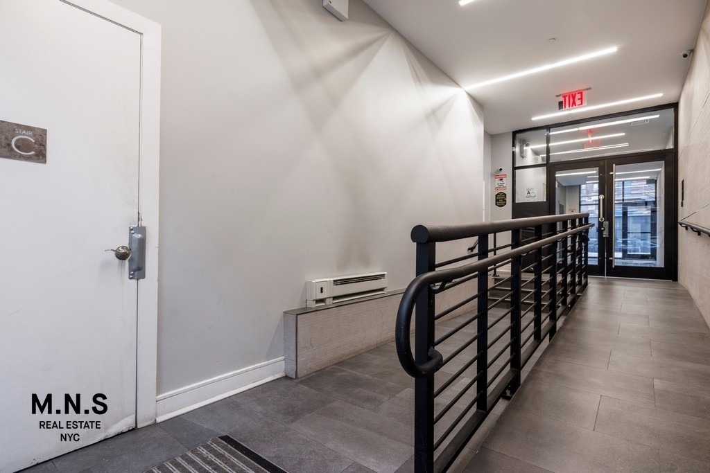 531 W 159th Street - Photo 10