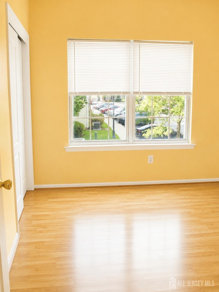 727 Lucy Court - Photo 12
