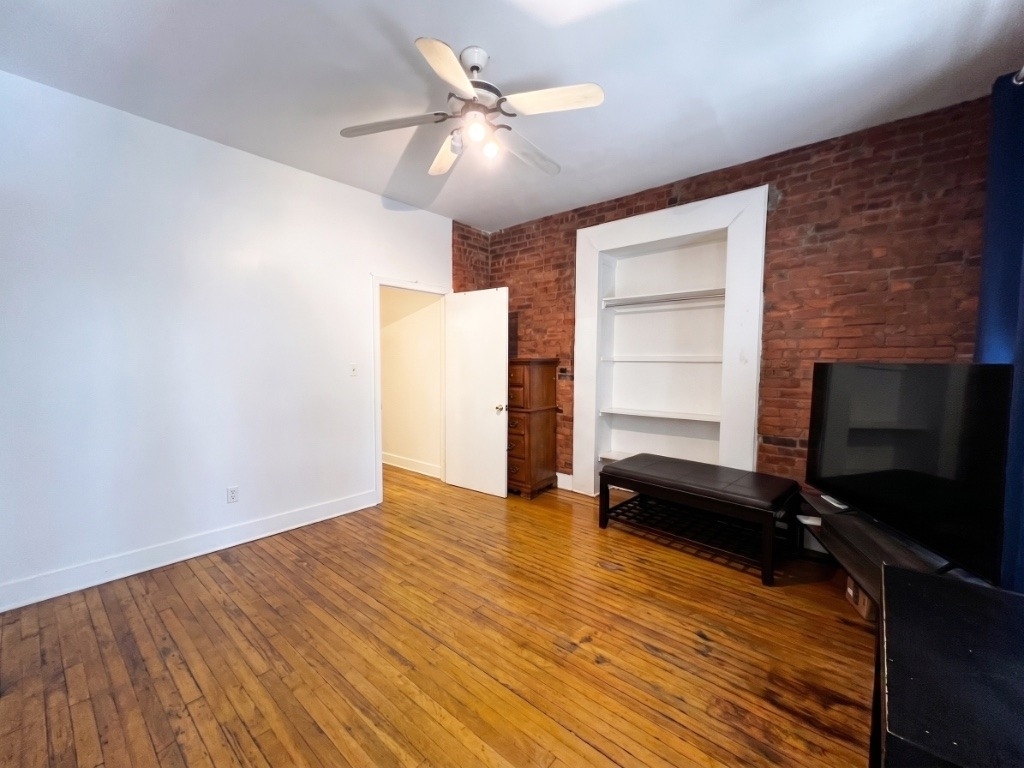 414 W 121st Street - Photo 8