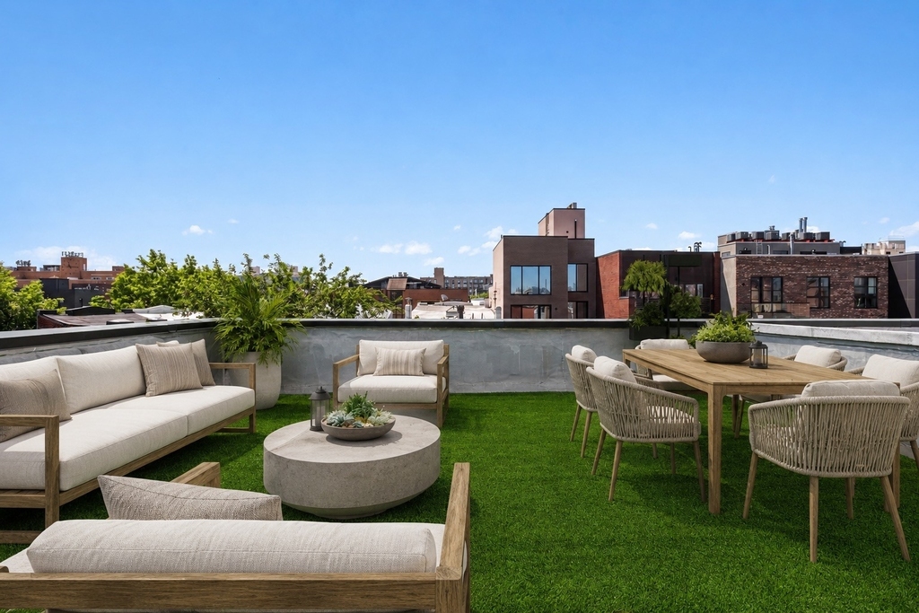 202 Withers Street - Photo 5