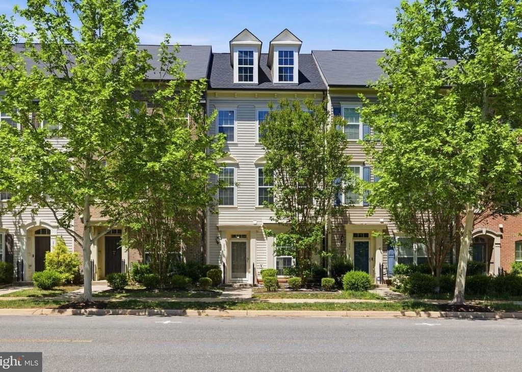 206 Shields Road - Photo 0