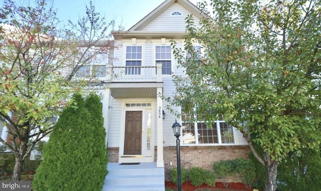 2454 Battery Hill Circle - Photo 0