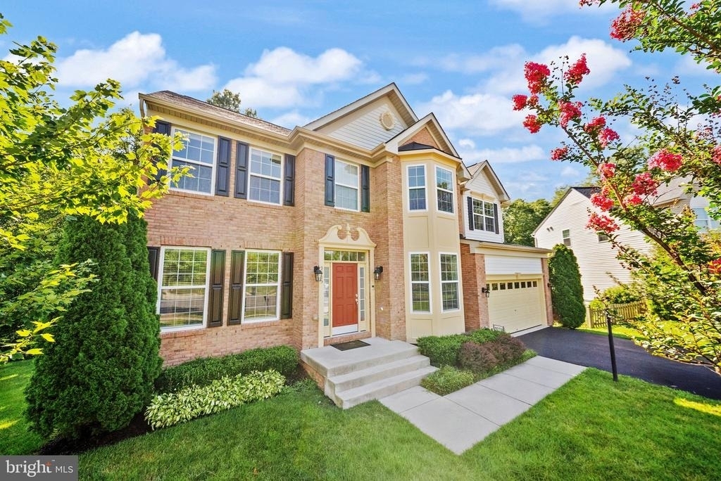 9405 Lomax Forest Drive - Photo 2