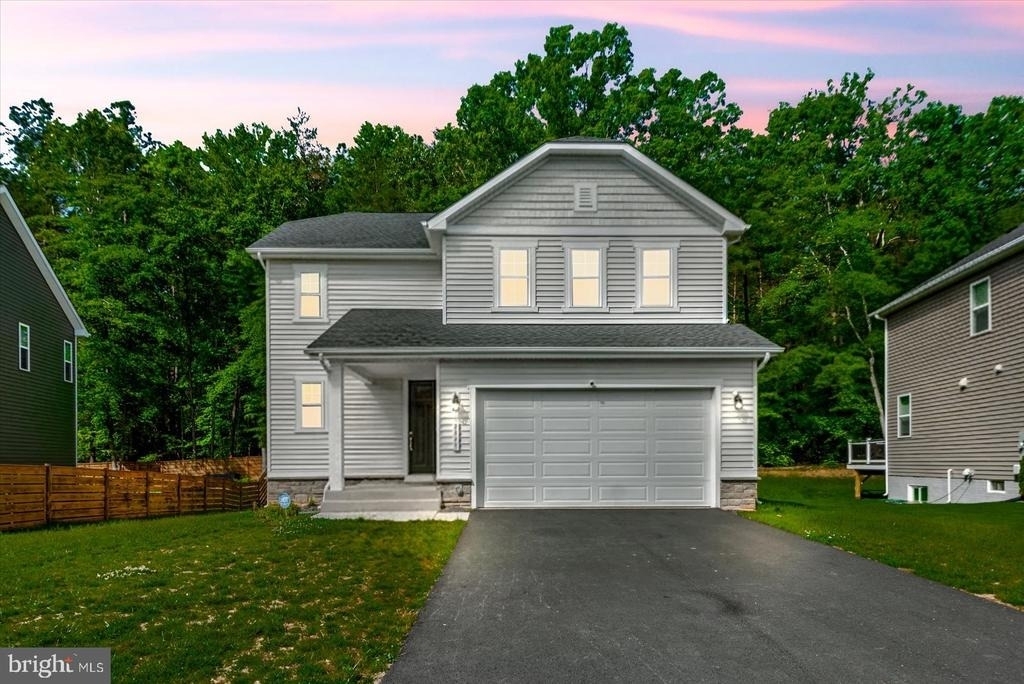 2848 White Tail Drive - Photo 0