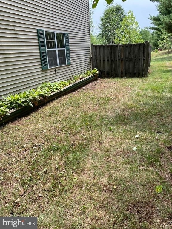 8701 Point Of Woods Drive - Photo 15