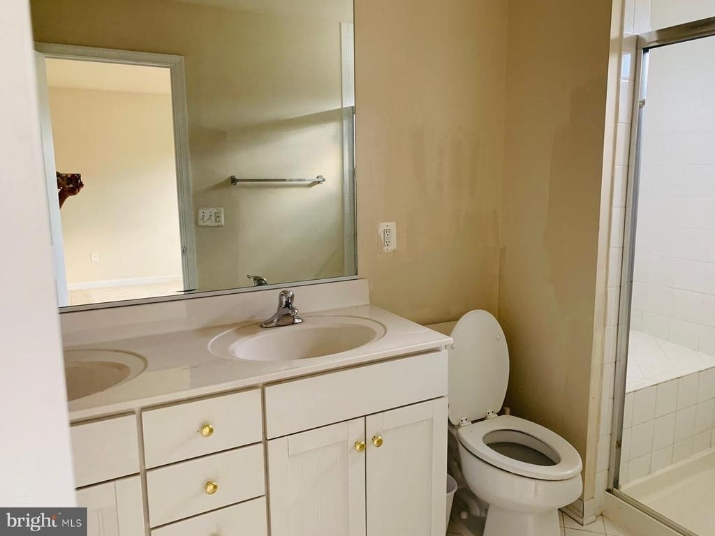 25550 Feltre Terrace - Photo 12