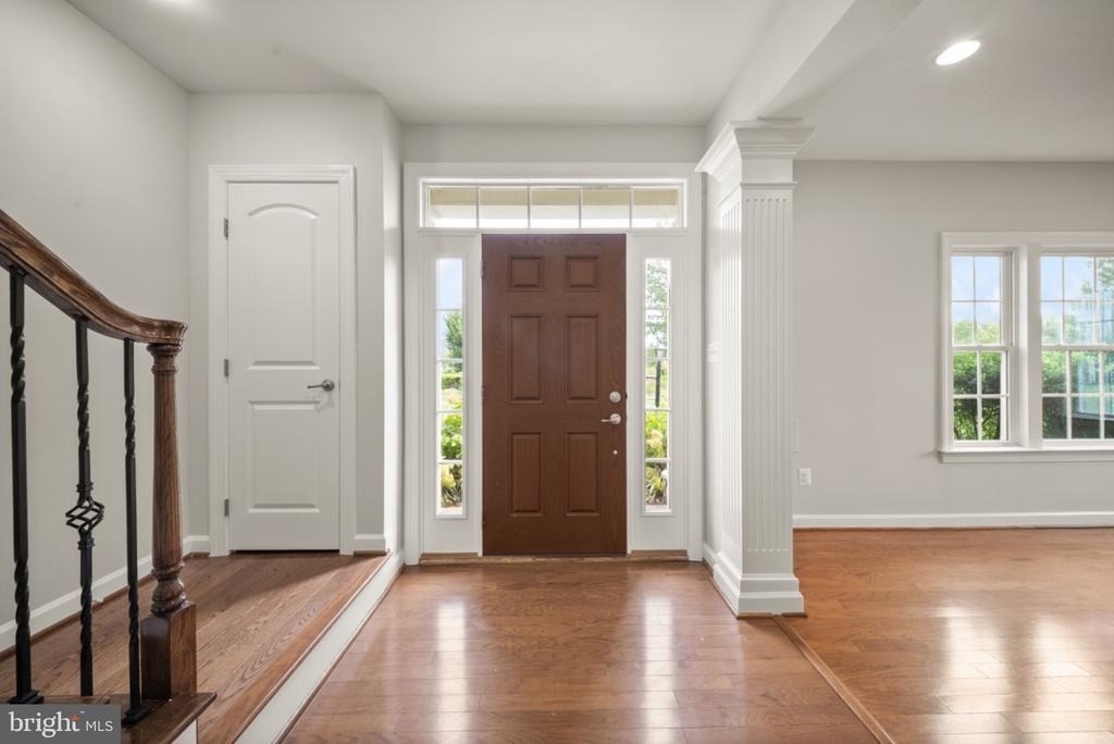 42532 Rowderbury Square - Photo 5