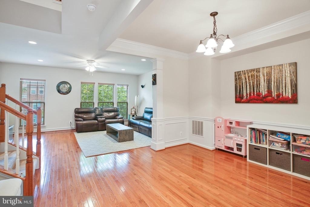 25501 Amber Gate Terrace - Photo 12