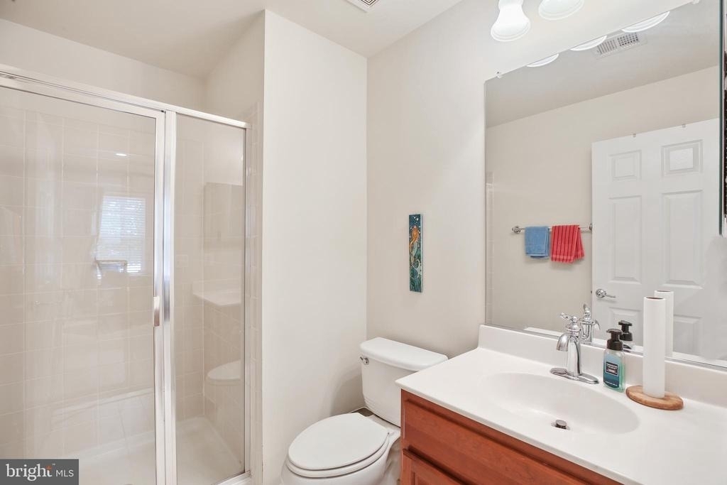 25501 Amber Gate Terrace - Photo 26