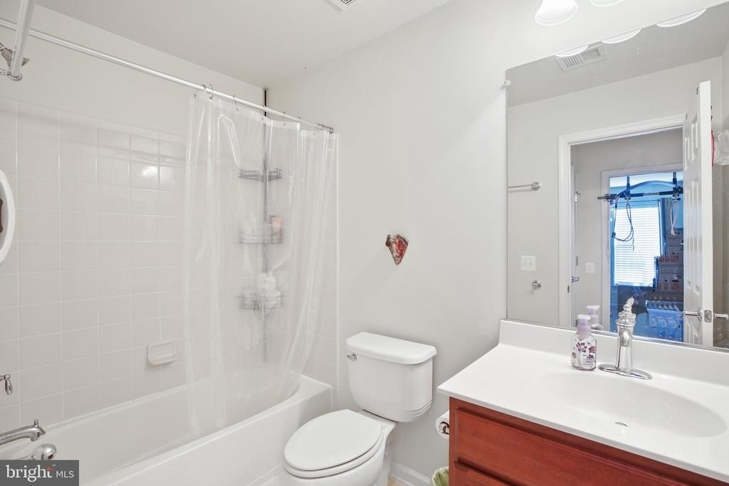 25501 Amber Gate Terrace - Photo 23