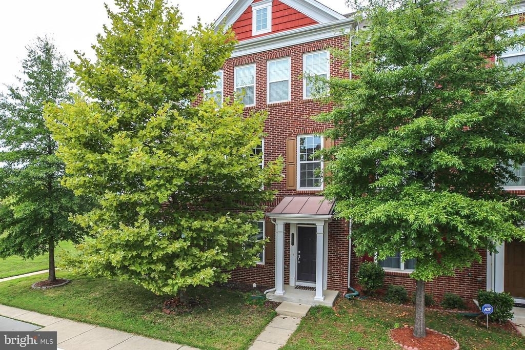 25501 Amber Gate Terrace - Photo 0