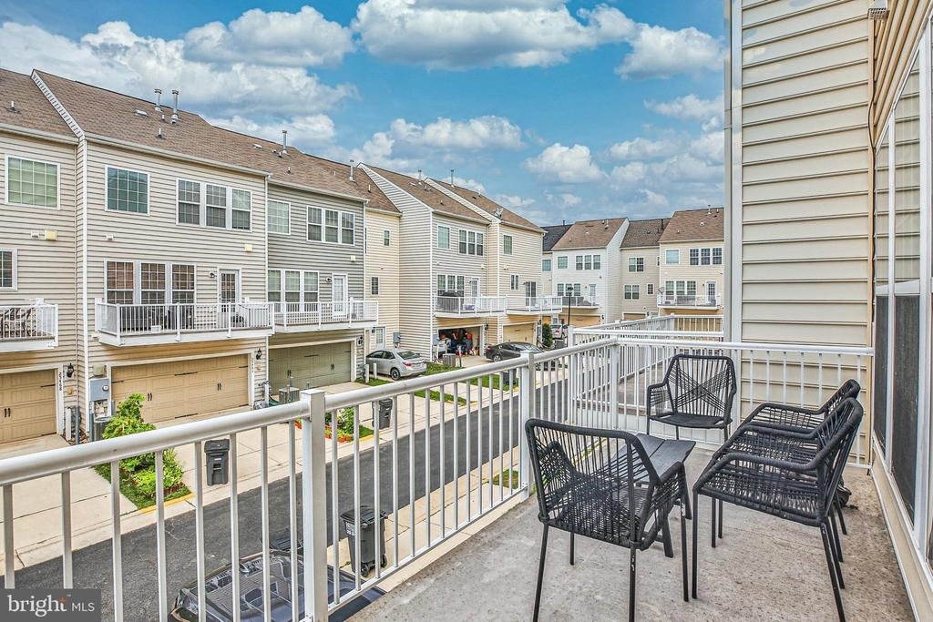 25501 Amber Gate Terrace - Photo 2