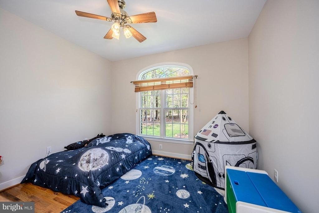 18224 Green Boulevard - Photo 32