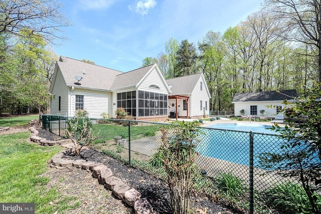 18224 Green Boulevard - Photo 58