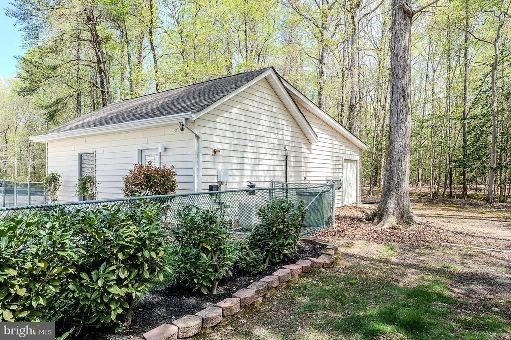 18224 Green Boulevard - Photo 7