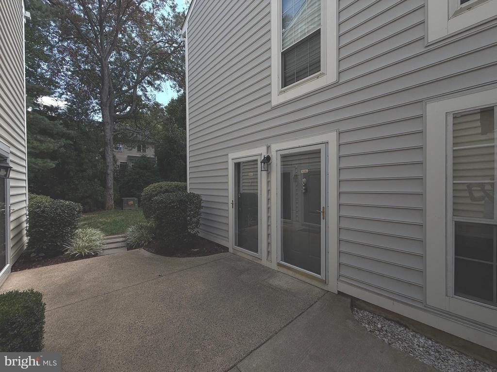 10050 Oakton Terrace Road - Photo 22