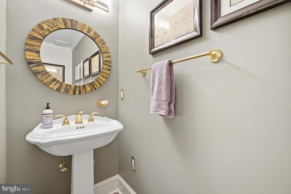 2026 Mayfair Mclean Court - Photo 29