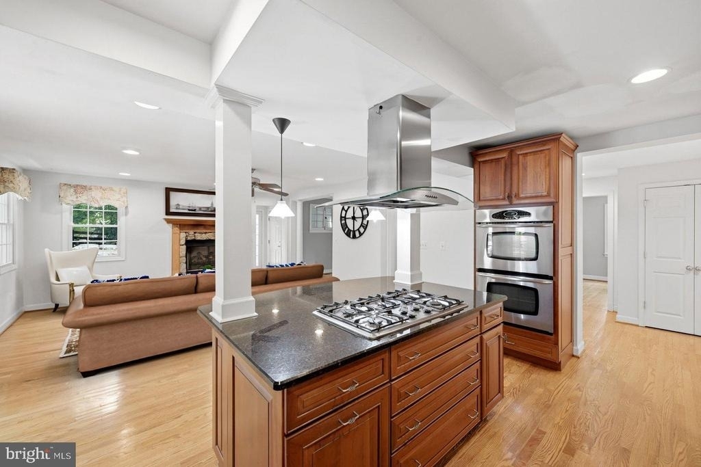 6004 Telegraph Road - Photo 5