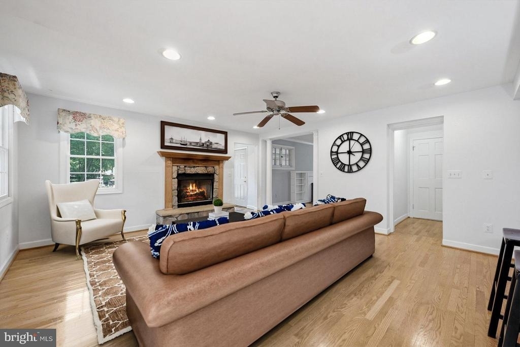 6004 Telegraph Road - Photo 6