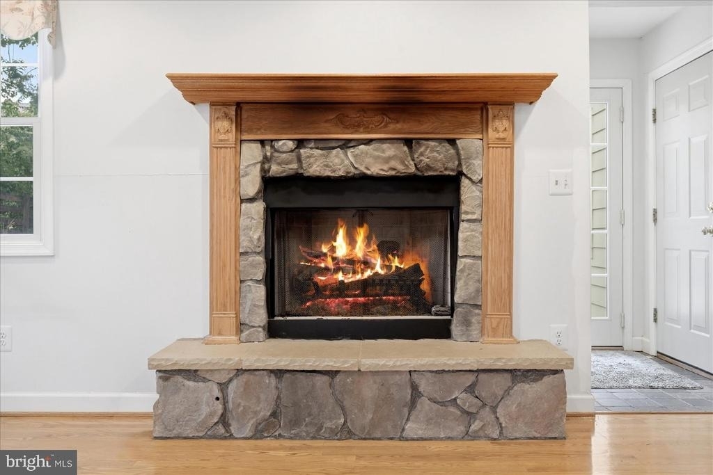 6004 Telegraph Road - Photo 8