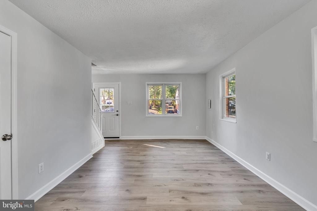 5809 Fifer - Photo 3