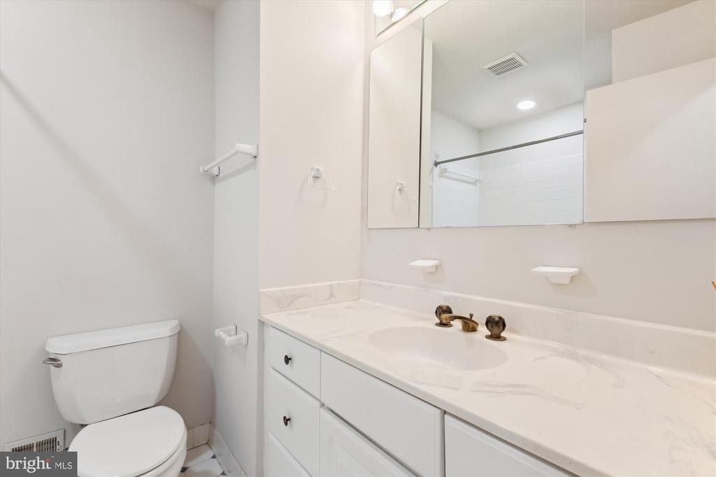 4904 Chanticleer Avenue - Photo 15
