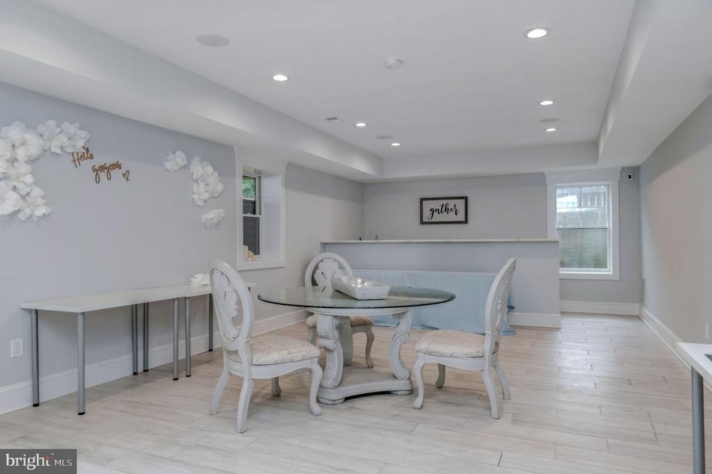 10704 Warwick Avenue - Photo 54