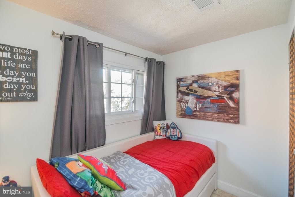 415 W Broad Street - Photo 20