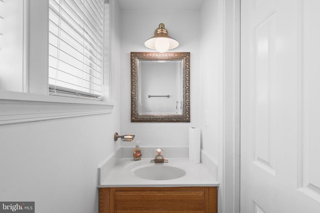 626 N Payne Street - Photo 35